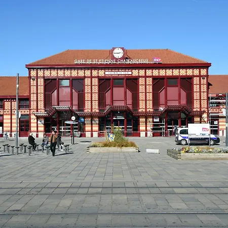 L'escale Gare Chateaucreux Avec Garage *